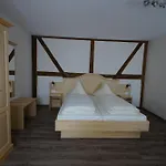 舍瑙酒店 3* Heilsbronn