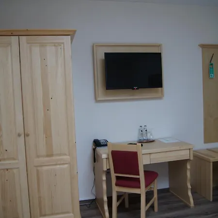 Hotel Schoenau 3*