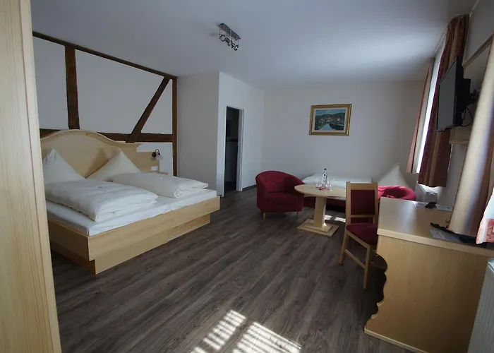 Hotel Schoenau 3*
